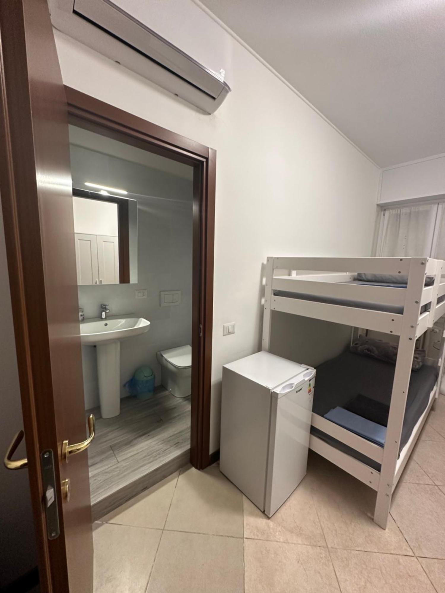 מילאנו Gigli, Rooms Con Cucina In Comune E Terrazza מראה חיצוני תמונה
