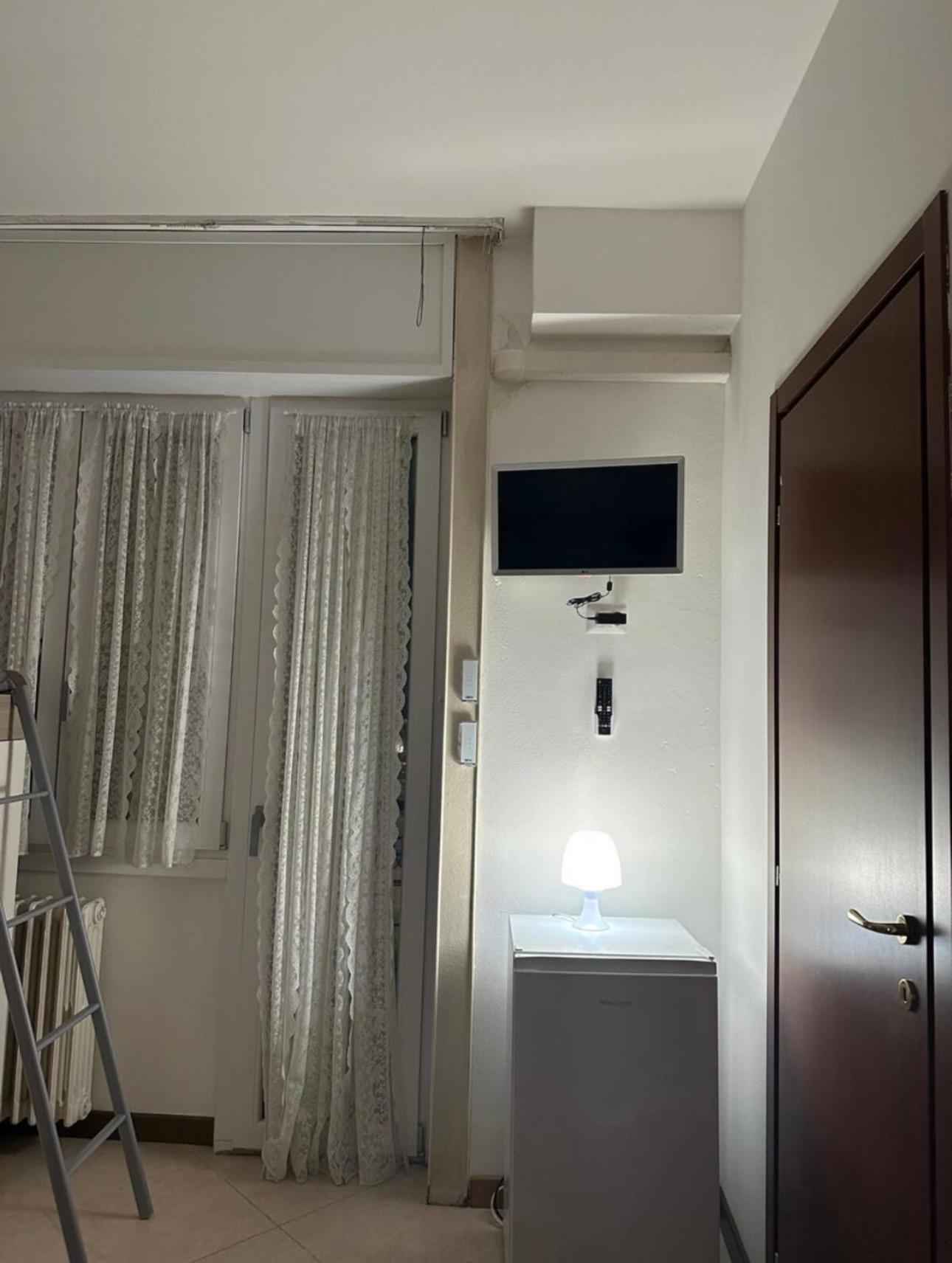 מילאנו Gigli, Rooms Con Cucina In Comune E Terrazza מראה חיצוני תמונה